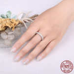 ⁦Moissanite Full Eternity Band Ring for Women 925 Sterling Silver Classic round Cut Wedding Band Moissanite Stones⁩ - الصورة ⁦13⁩