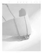⁦Silver Infinite Love Necklace Romantic Embrace Heart Pendant Link Chain⁩ - الصورة ⁦7⁩