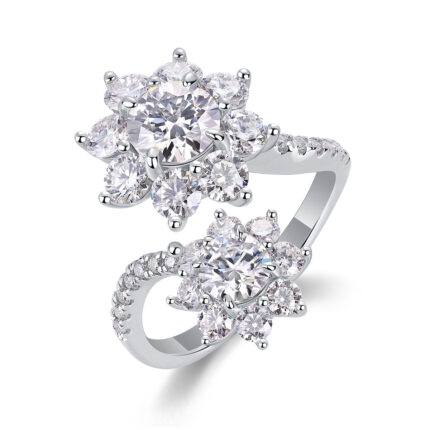 Petal Morning Dew - A Wedding Ring Set With Top-quality 1-carat Moissanite S925 Silver And Platinum-plated Diamond. The Ring Can Be Inspected With A Diamond Pen