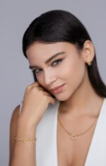 ⁦Set With Top-quality Moissanite, This Luxurious And Fashionable Light Luxury Trend Jewelry Silver Bracelet Is S925 Silver-plated With Gold⁩ - الصورة ⁦6⁩