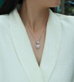 ⁦Sunshine Flower Language - A Fashionable And Trendy Necklace Pendant  With Top-quality Moissanite S925 Silver⁩ - الصورة ⁦7⁩