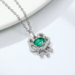 ⁦Natural Emerald Necklace Women's 925 Silver Full Set Delicate Light Luxury Pendant Auspicious Cloud Safety Lock Pendant Jewelry⁩ - الصورة ⁦5⁩