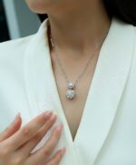 ⁦Sunshine Flower Language - A Fashionable And Trendy Necklace Pendant  With Top-quality Moissanite S925 Silver⁩ - الصورة ⁦4⁩