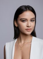 ⁦Moon Pearl - A Fashionable And Trendy Necklace Pendant Set With Top-quality Moissanite S925 Silver And Gold-plated.⁩ - الصورة ⁦3⁩