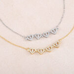 ⁦Heart-to-heart Four-leaf Clover Necklace⁩ - الصورة ⁦4⁩