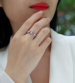 ⁦Monet's Garden - A Wedding Ring Set With Top-quality Moissanite S925 Silver And Platinum-plated Diamond.⁩ - الصورة ⁦6⁩