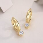 ⁦Round Shadow - Luxurious And Fashionable Light Luxury Jewelry Stud Earrings Set With Top-quality Moissanite, S925 Silver Plated With Gold⁩ - الصورة ⁦6⁩